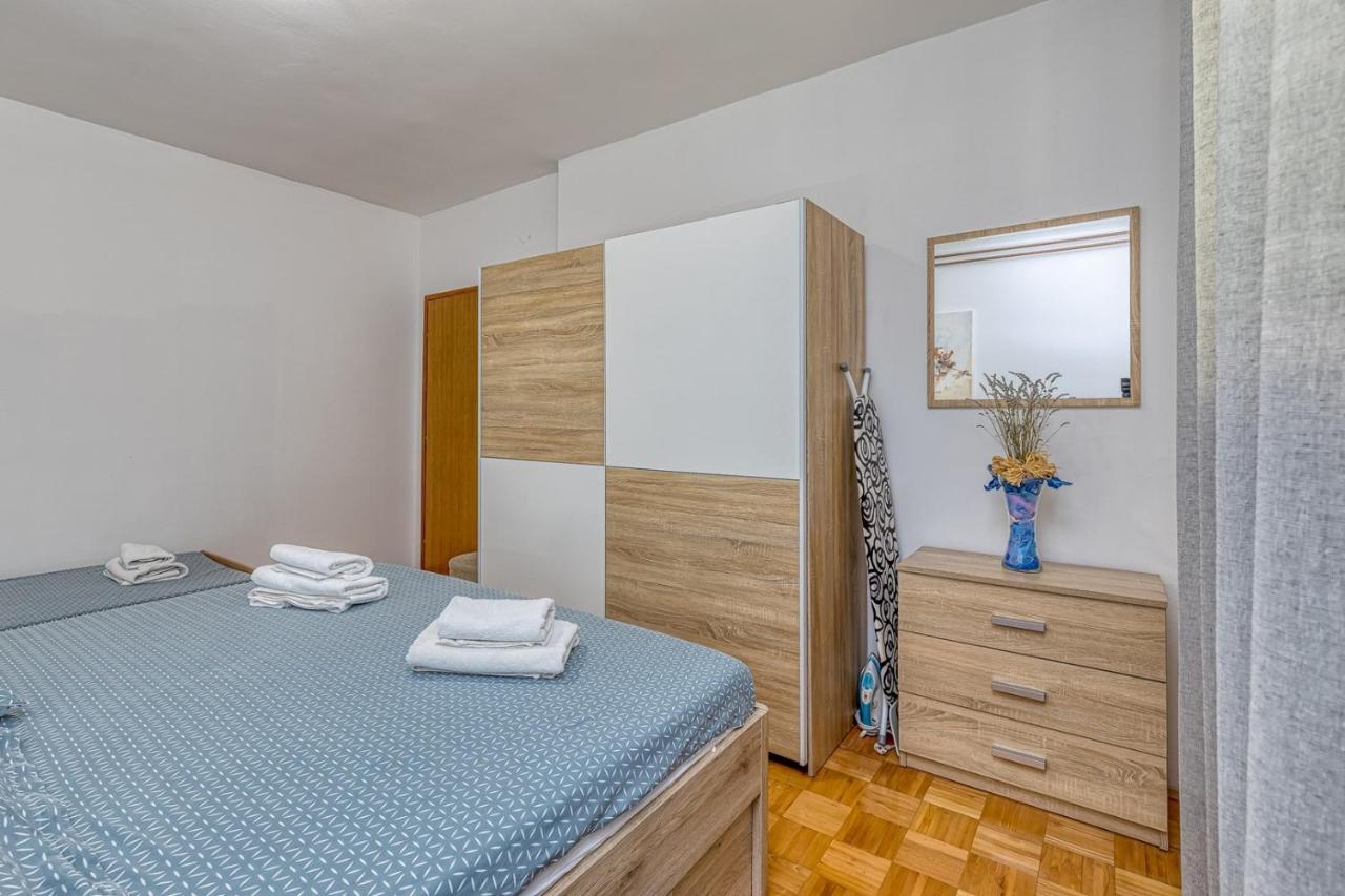 Emanuela With Private Pool Apartment Loborika Exterior foto
