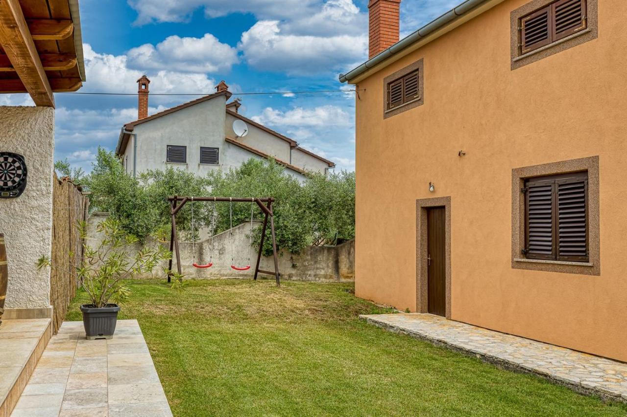 Emanuela With Private Pool Apartment Loborika Exterior foto