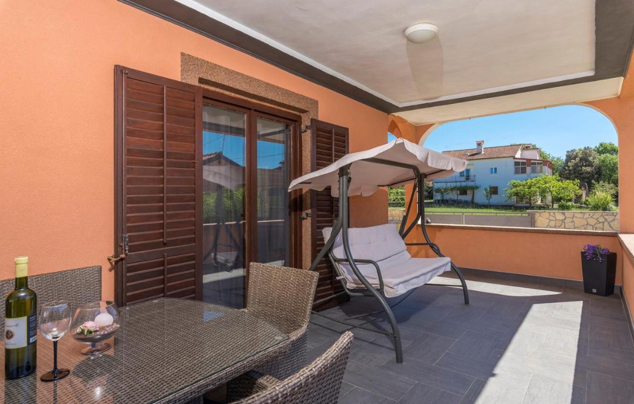 Emanuela With Private Pool Apartment Loborika Exterior foto