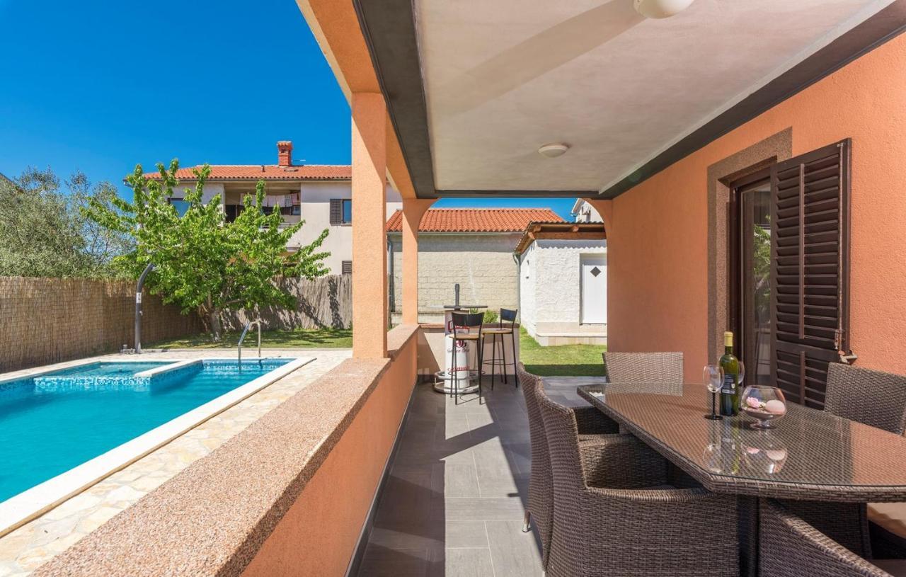 Emanuela With Private Pool Apartment Loborika Exterior foto